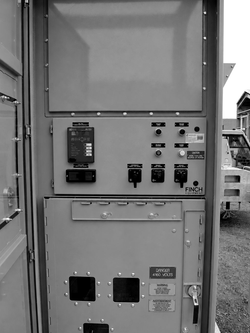 Finch breaker cubicle with SEL feeder protection relay and control switches